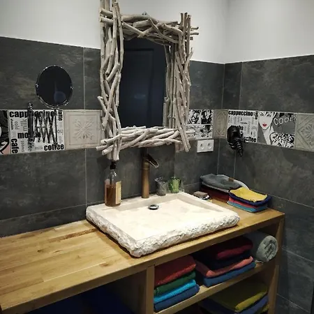 Hostelry Restaurant Prive Alojamento de Acomodação e Pequeno-almoço