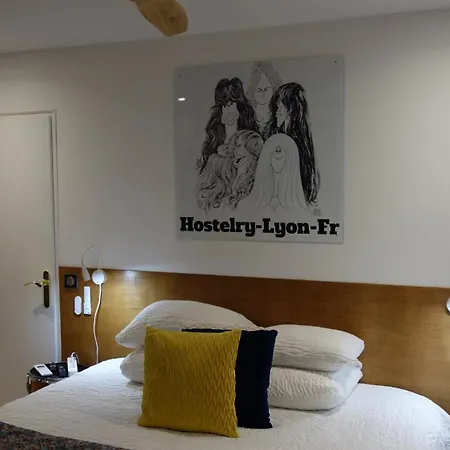 Alojamento de Acomodação e Pequeno-almoço Hostelry Restaurant Prive Écully