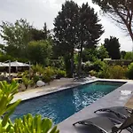 Hostelry Restaurant Prive 4*