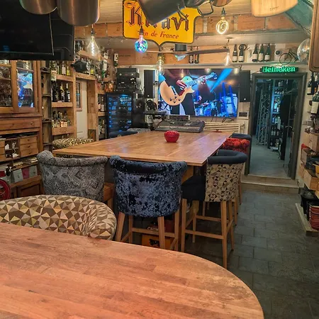 Hostelry Restaurant Prive 住宿加早餐酒店 4*