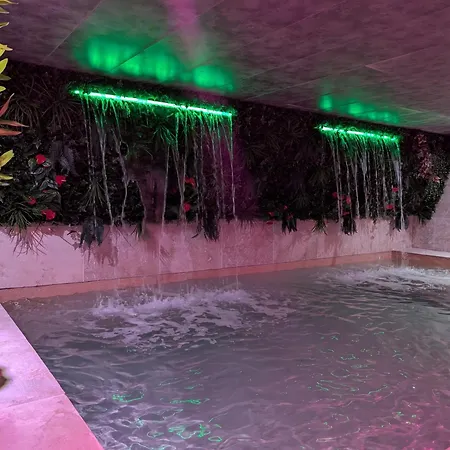 Hostelry Restaurant Privé Bed and breakfast 4*