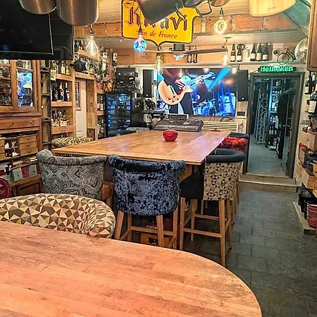 Hostelry Restaurant Prive Bed & Breakfast 4*